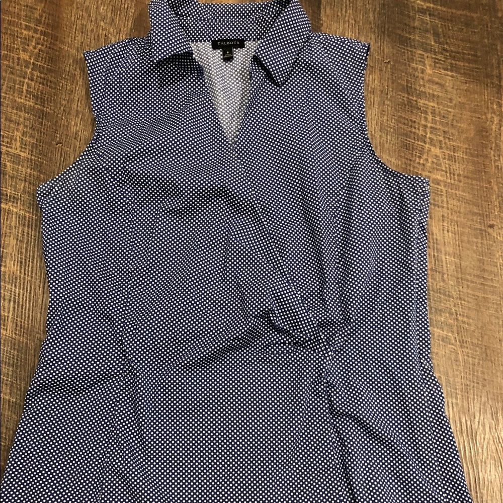 Talbots fitted navel blue sleeveless top